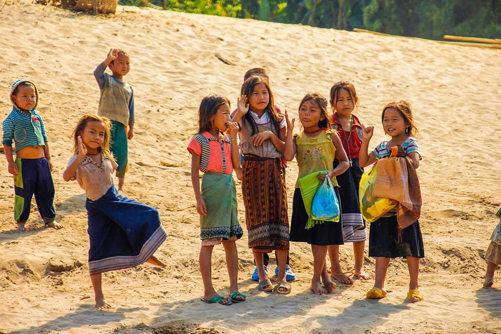 søde lokale på vejen til Laos