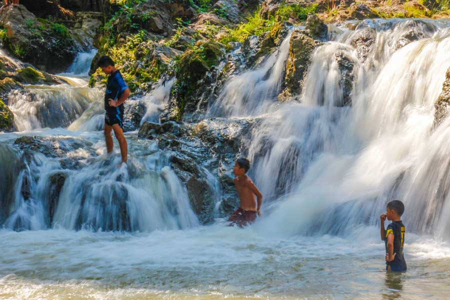 vandfald ved Luang Prabang