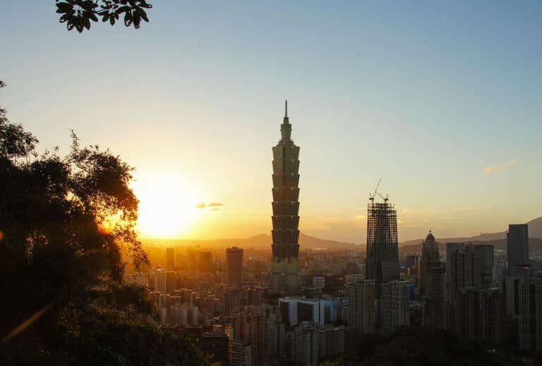 taipei skyline