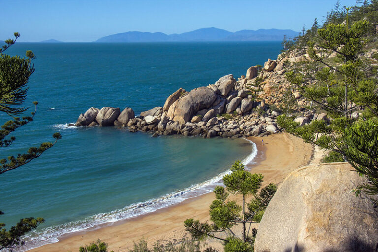 Arthur Bay, Magnetic Island