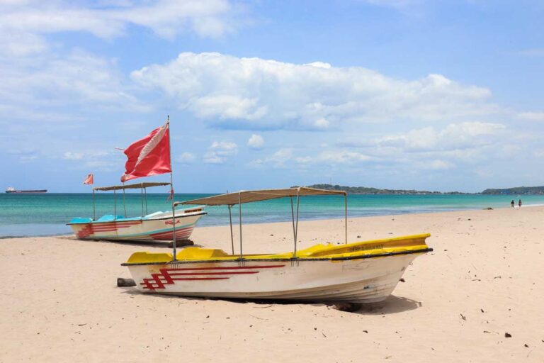 uppuveli beach, Sri Lanka