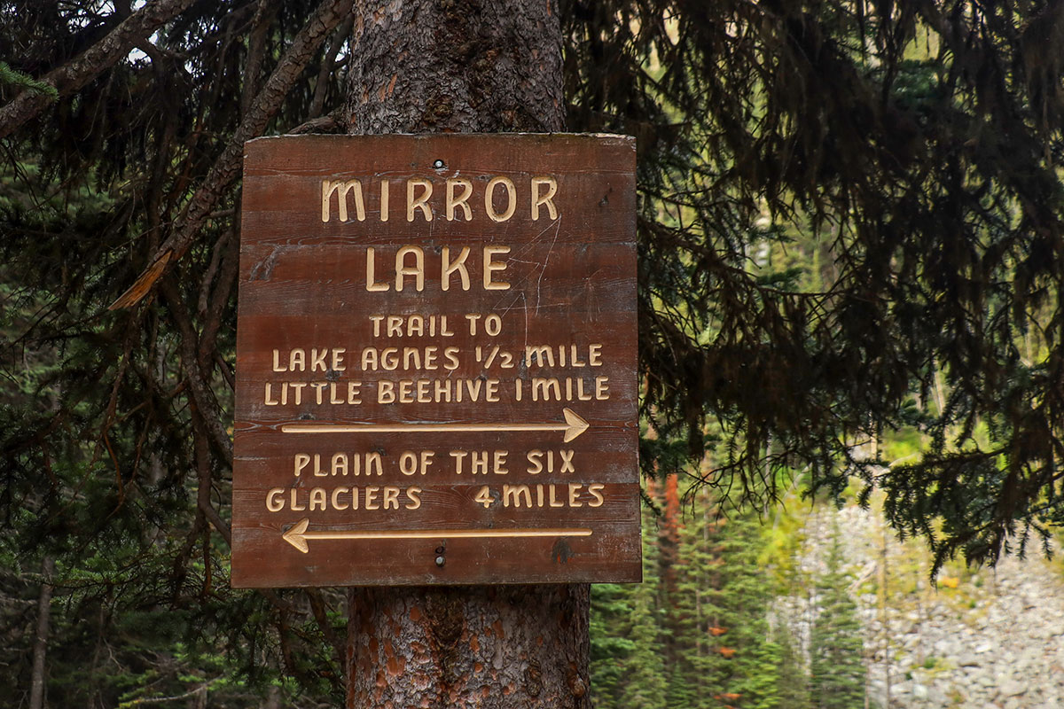 vandretur til Mirror Lake, nær Lake Louise
