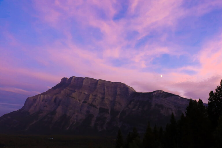 solnedgang i banff national park, canada